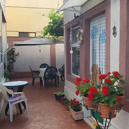 Vila Liz بيت ضيافة