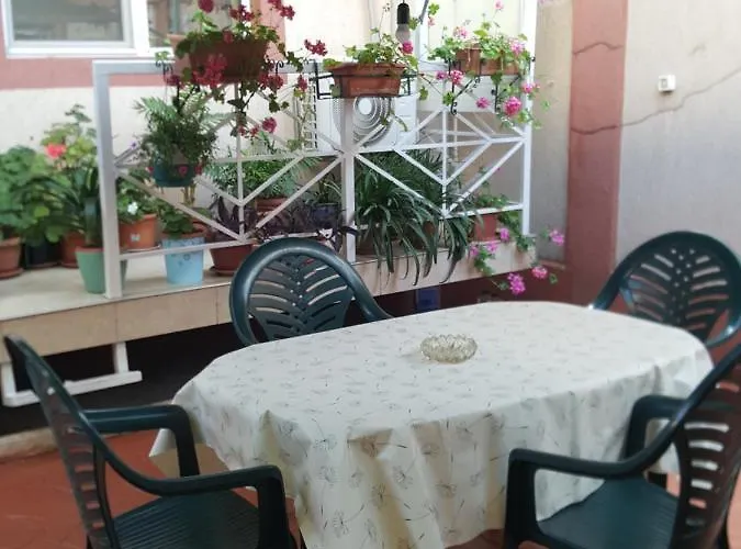 Vila Liz Гостевой дом Эфорие Норд